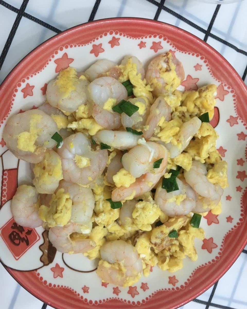 鲜香嫩滑的 虾仁滑蛋