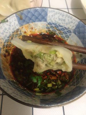芹菜猪肉水饺的做法 步骤3