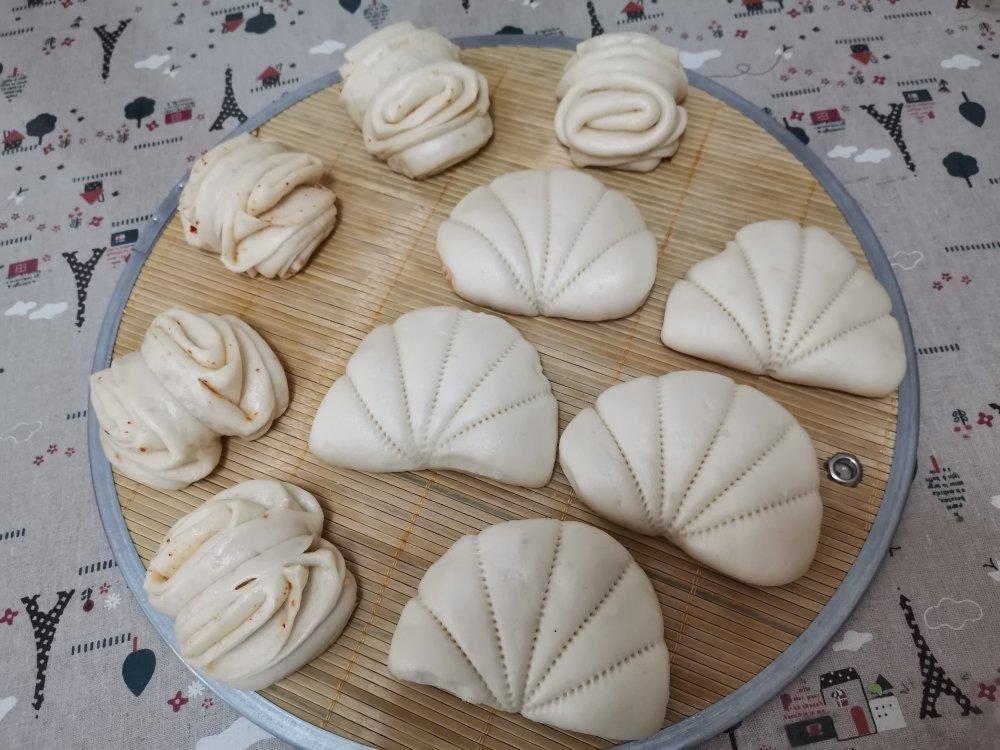 家常蒸包子（新手必学 超详 各式花卷馒头适用）