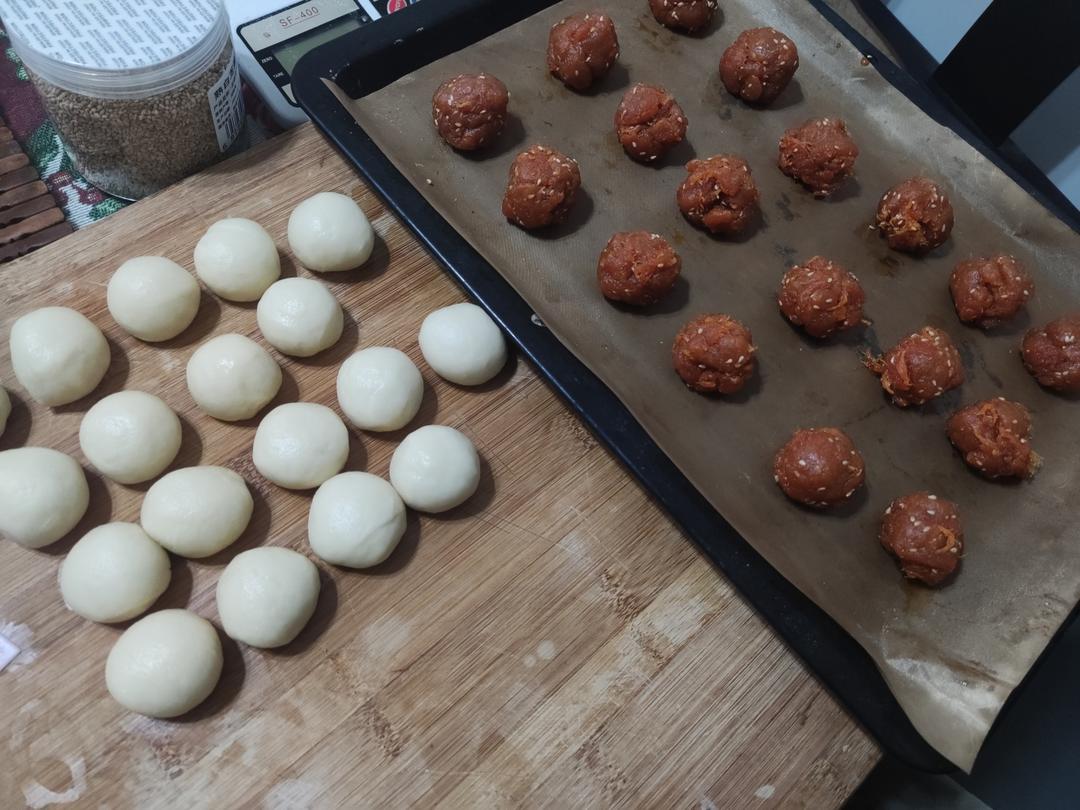 好吃看得见❗️满满的肉松‼️肉松香葱软皮饼