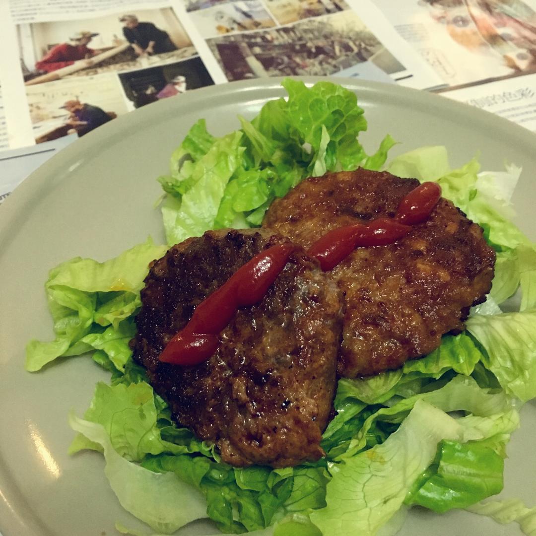 日式肉饼土豆沙拉便当