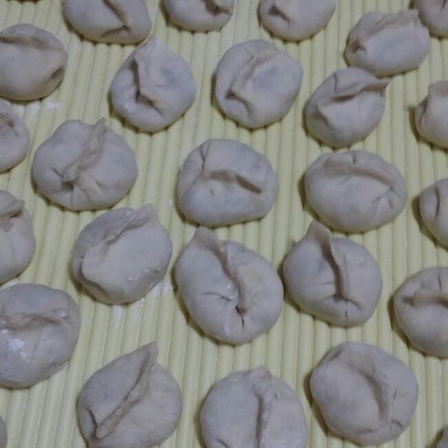 猪肉酸菜大饺子