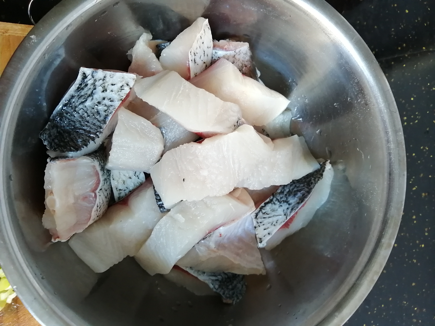 煎焖鱼的做法 步骤2