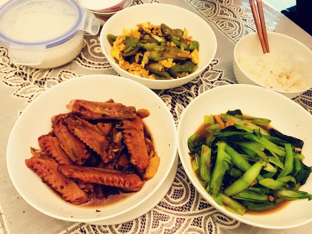 丝瓜炒蛋（快手菜）