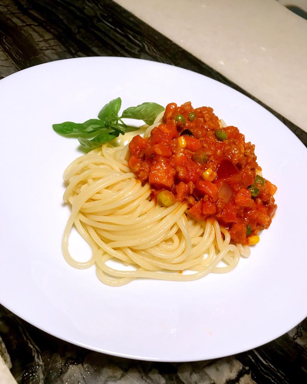 （完胜必胜客的）番茄肉酱意大利面～