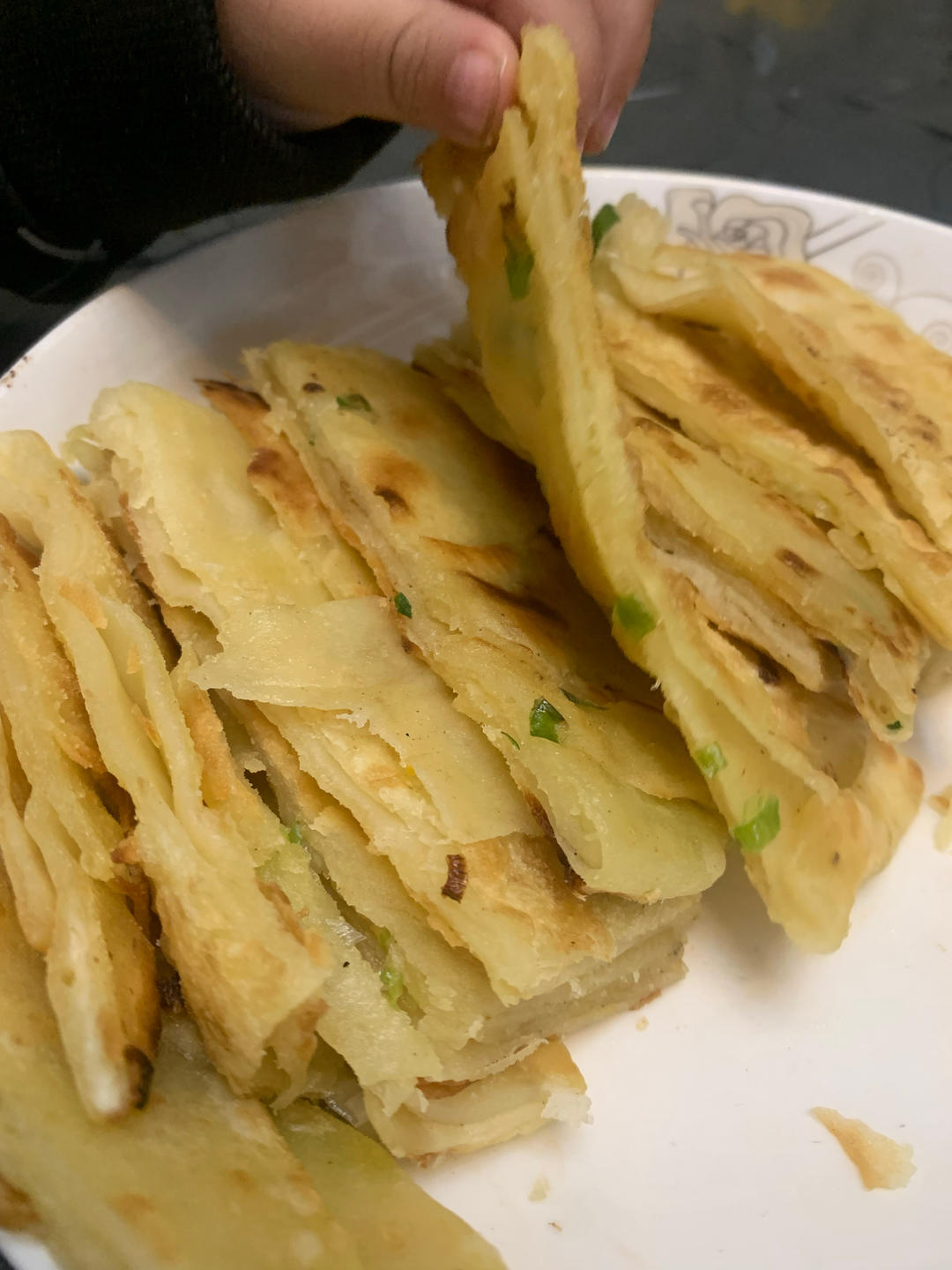 迄今为止最好吃最简单的一款面食：（面点小白也不会失手的）葱花千层饼