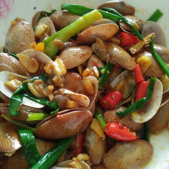 樊春瑛做的蒜香炒花甲