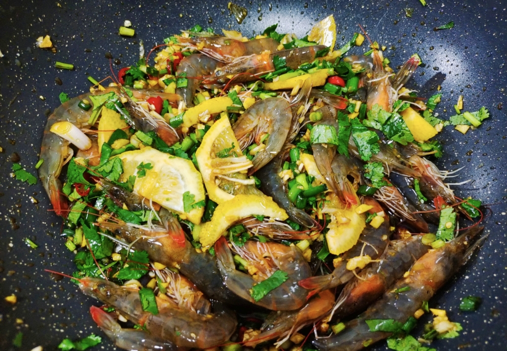 生呛虾，生腌虾（肉质细腻，口感鲜美）的做法 步骤4