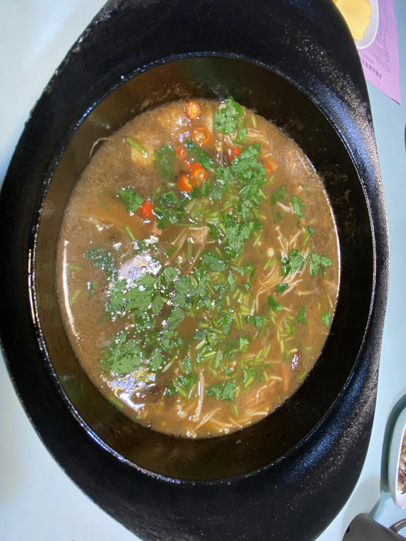 金针菇牛肉煲