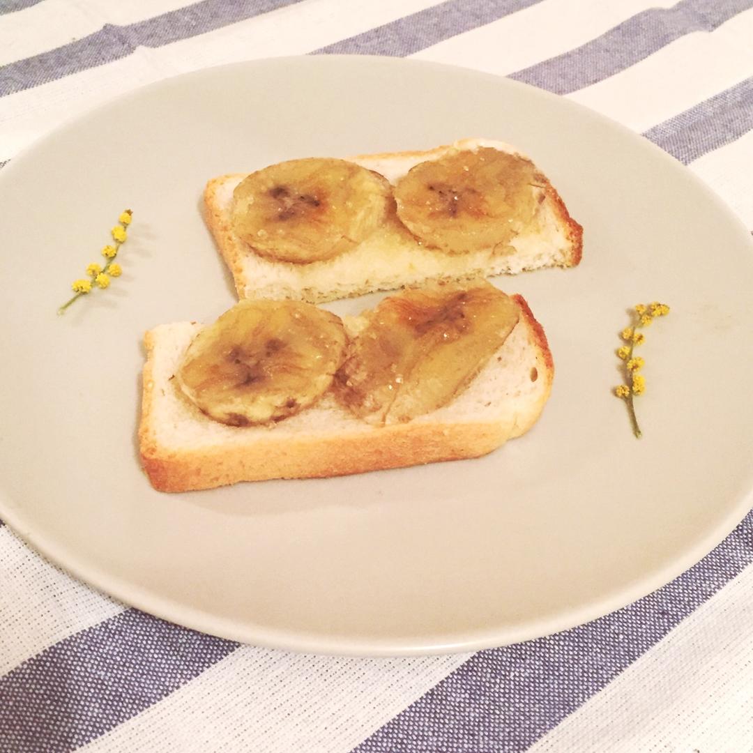 香蕉烤吐司