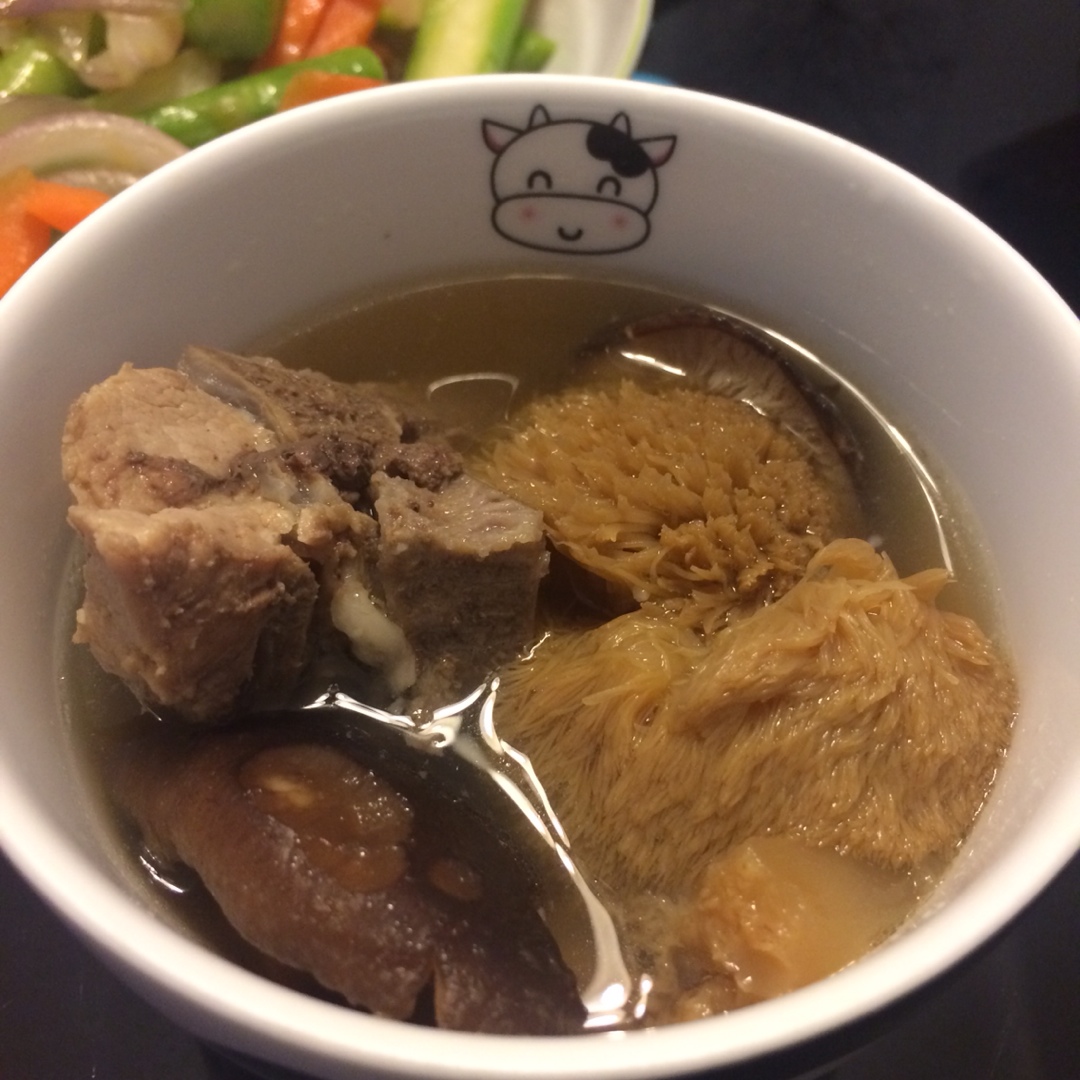猴头菇排骨汤