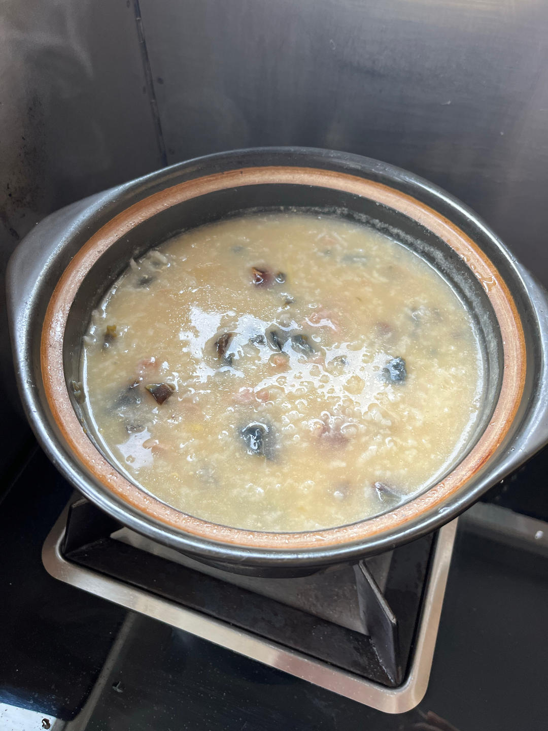 皮蛋瘦肉粥(经典粤菜)