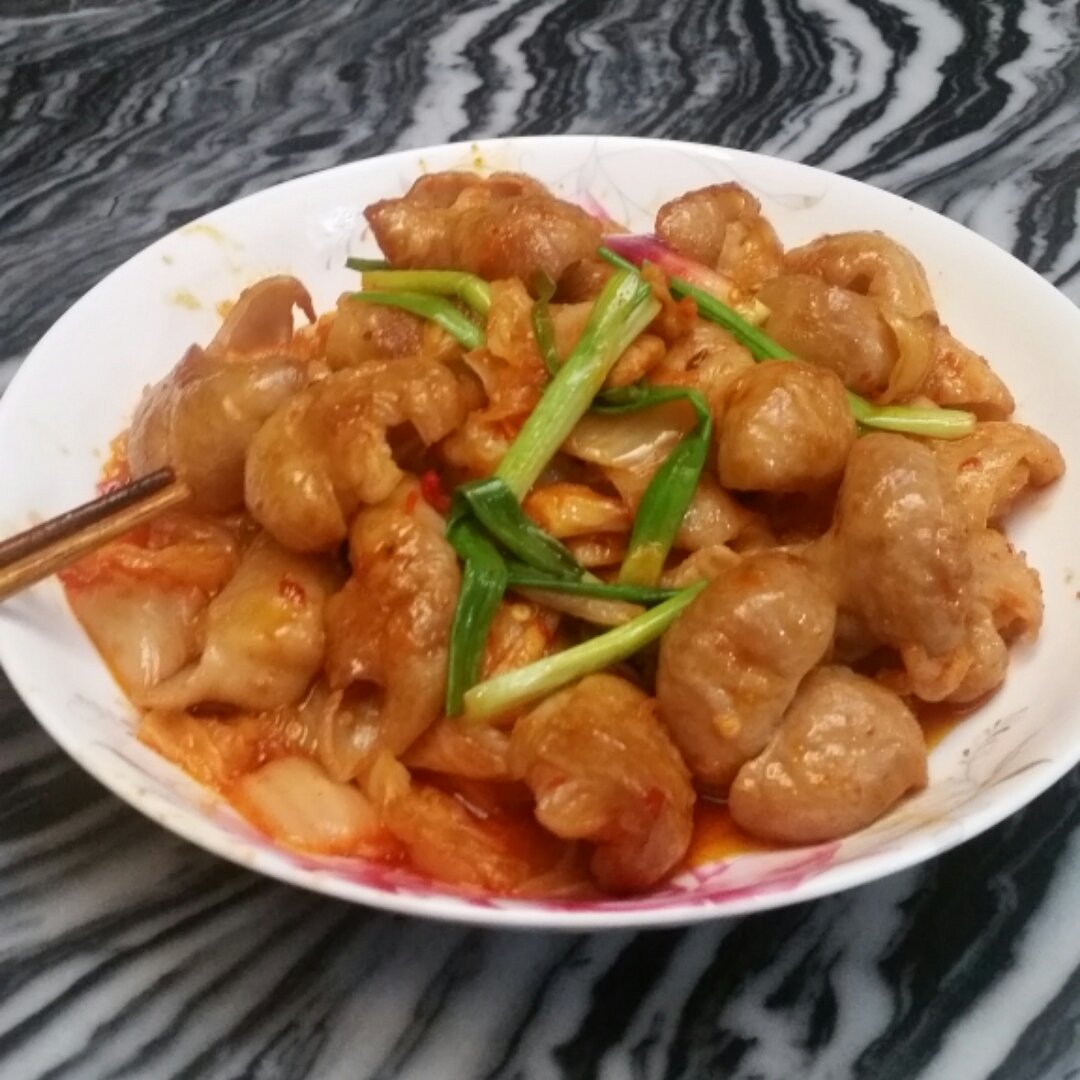 泡菜炒五花肉