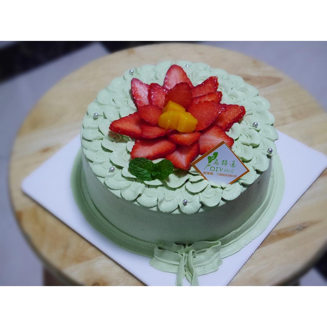 马蹄莲diy甜品做的裱花蛋糕