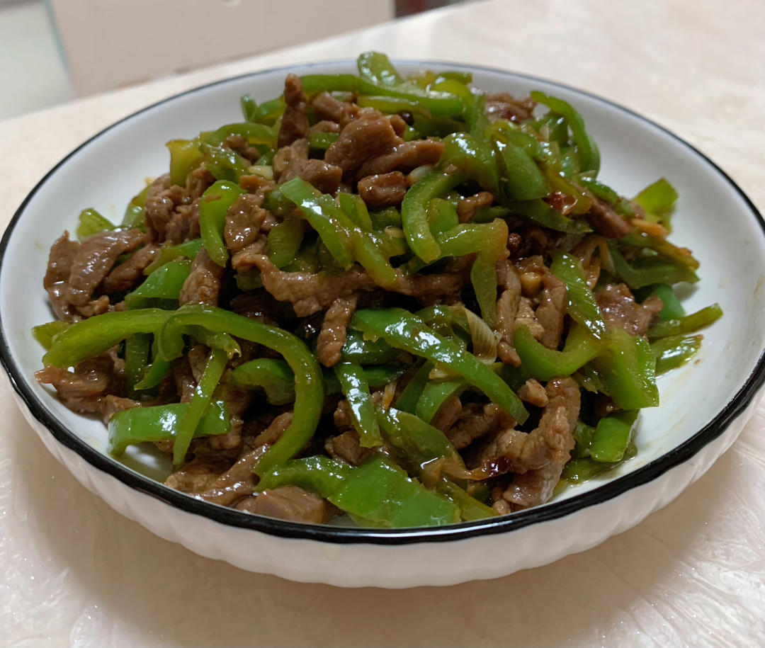 青椒炒牛肉丝