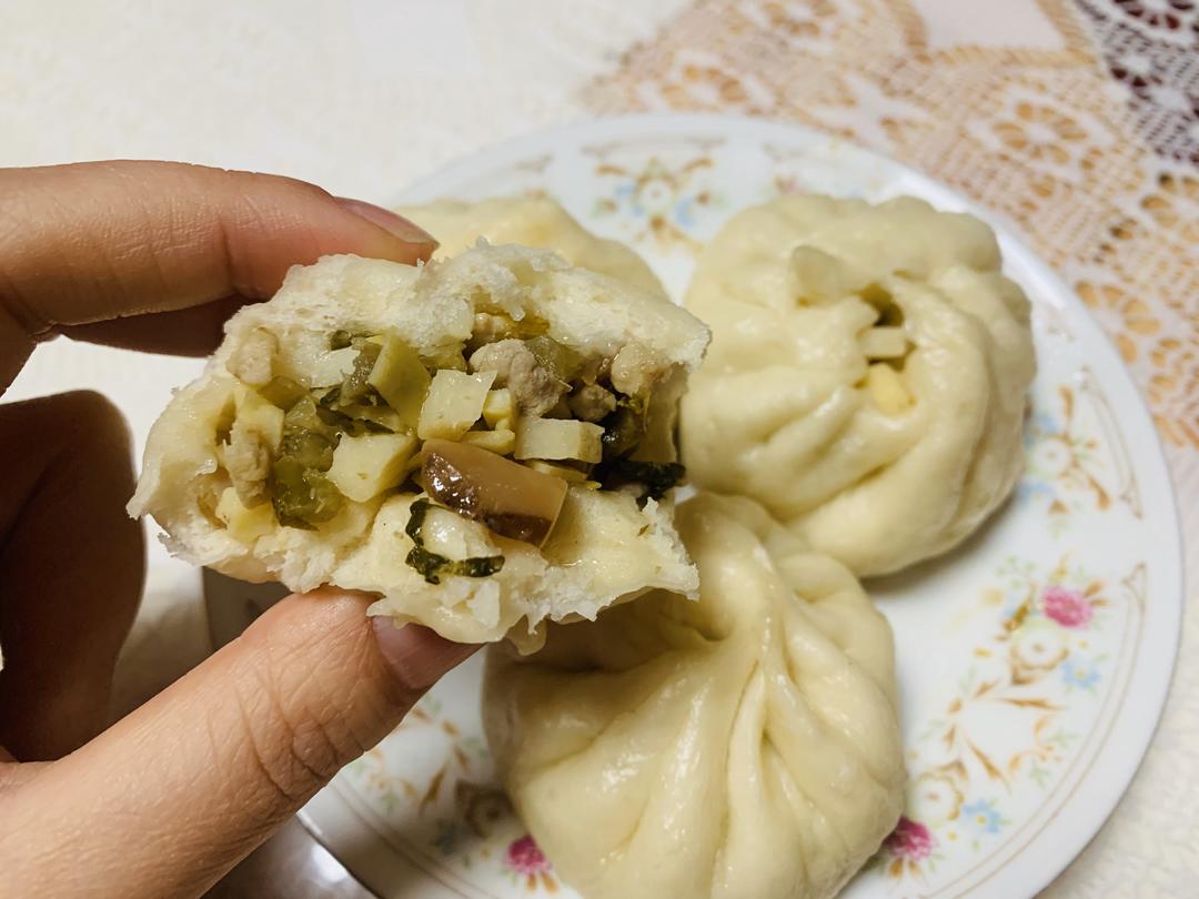 香菇冬笋咸菜包的做法