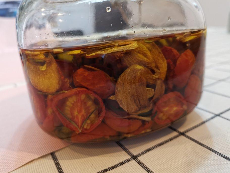 新鲜香草版油浸小番茄