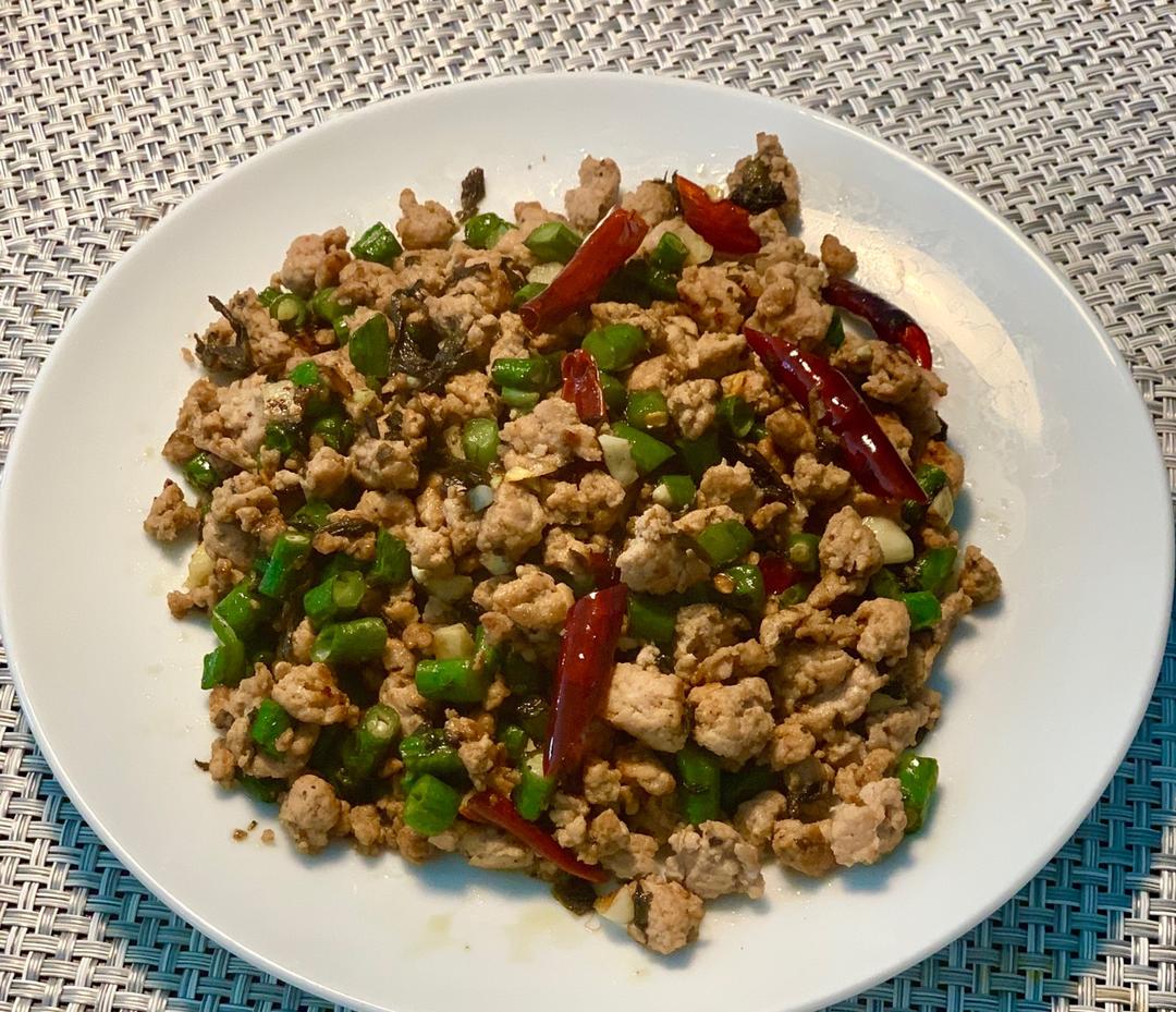 榄菜肉末四季豆