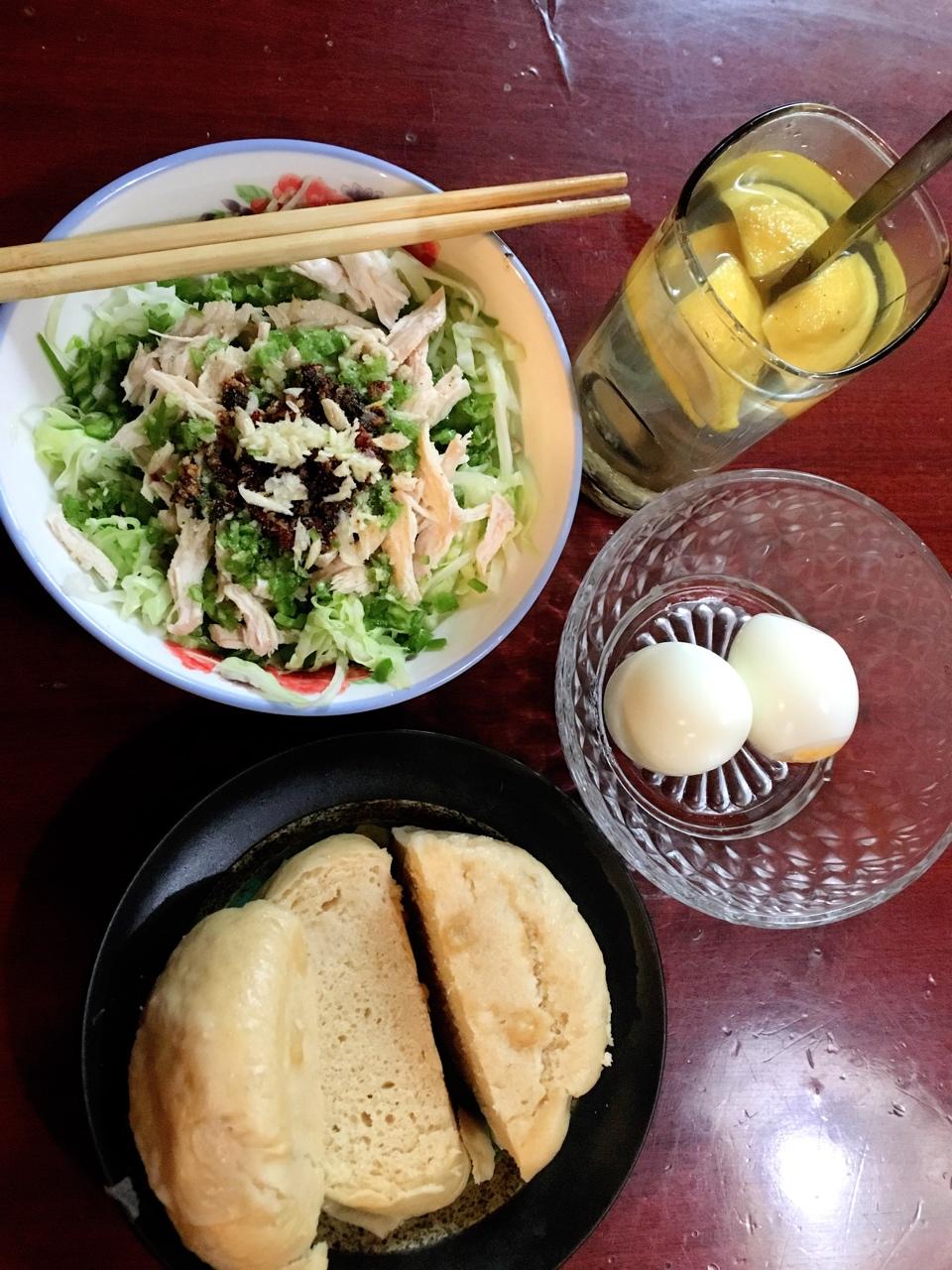 kunkunlin的餐桌：傣味柠檬鸡（云南鬼鸡）