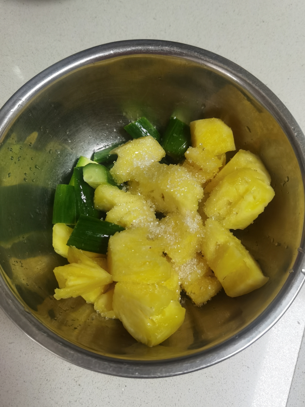 清爽解腻的小吃--菠萝拌黄瓜的做法 步骤4