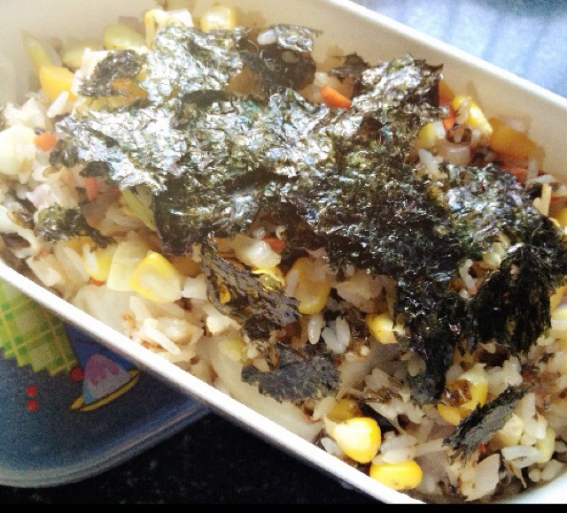 低卡瘦身紫菜蛋炒饭