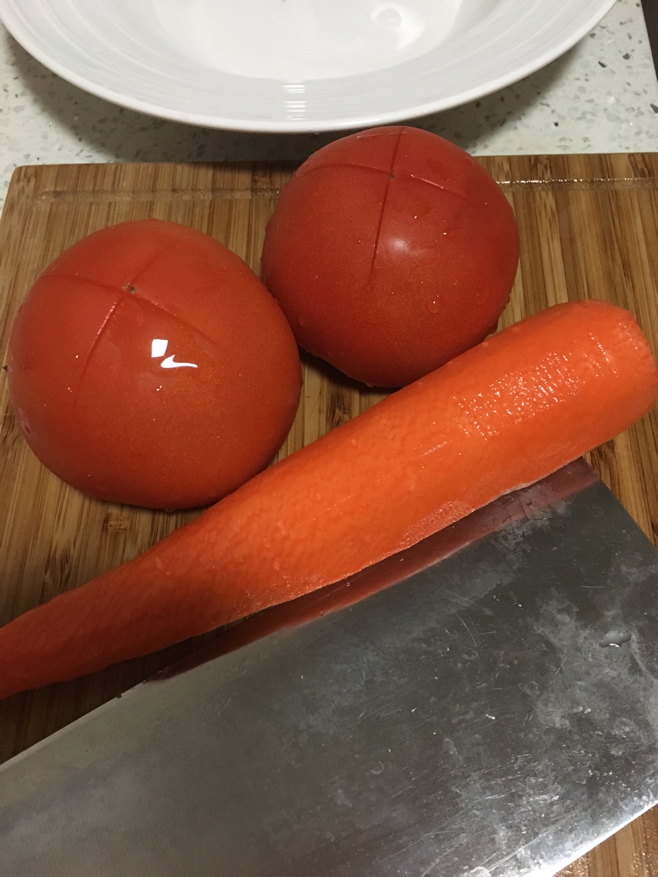 番茄胡萝卜牛尾汤的做法 步骤2