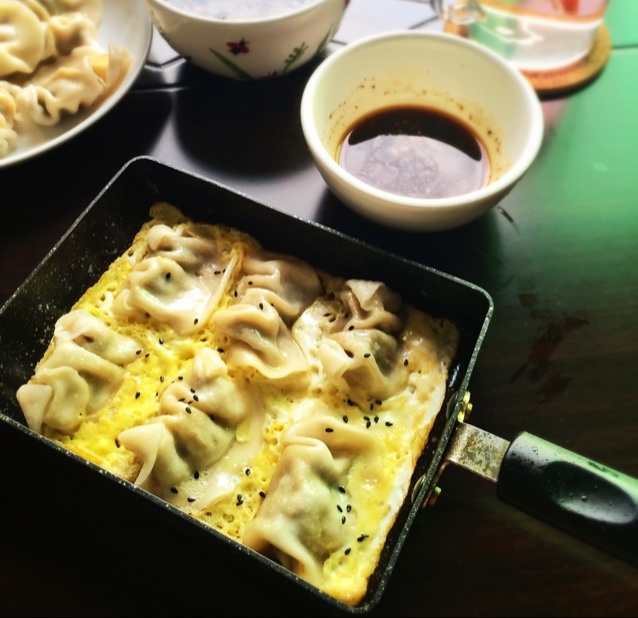 蛋抱煎饺（速冻饺）