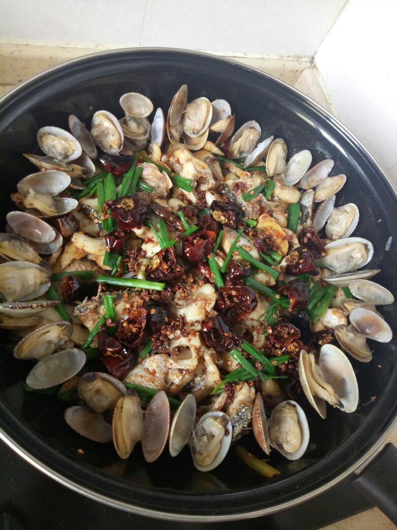 遇见唔做的大丰收干锅脆鱼