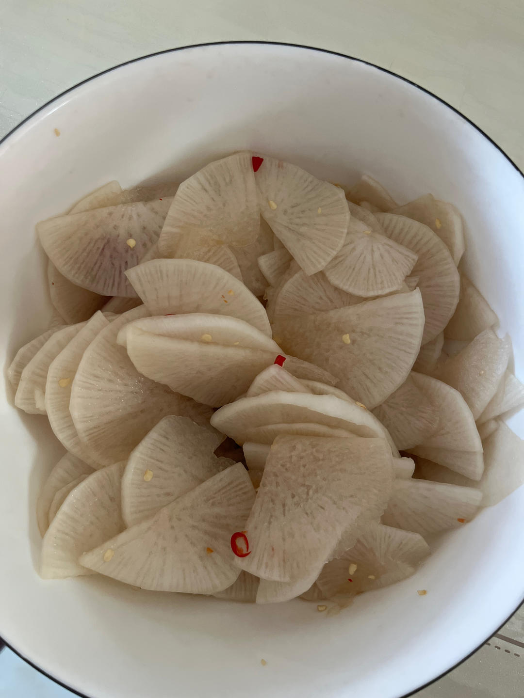 凉拌萝卜片