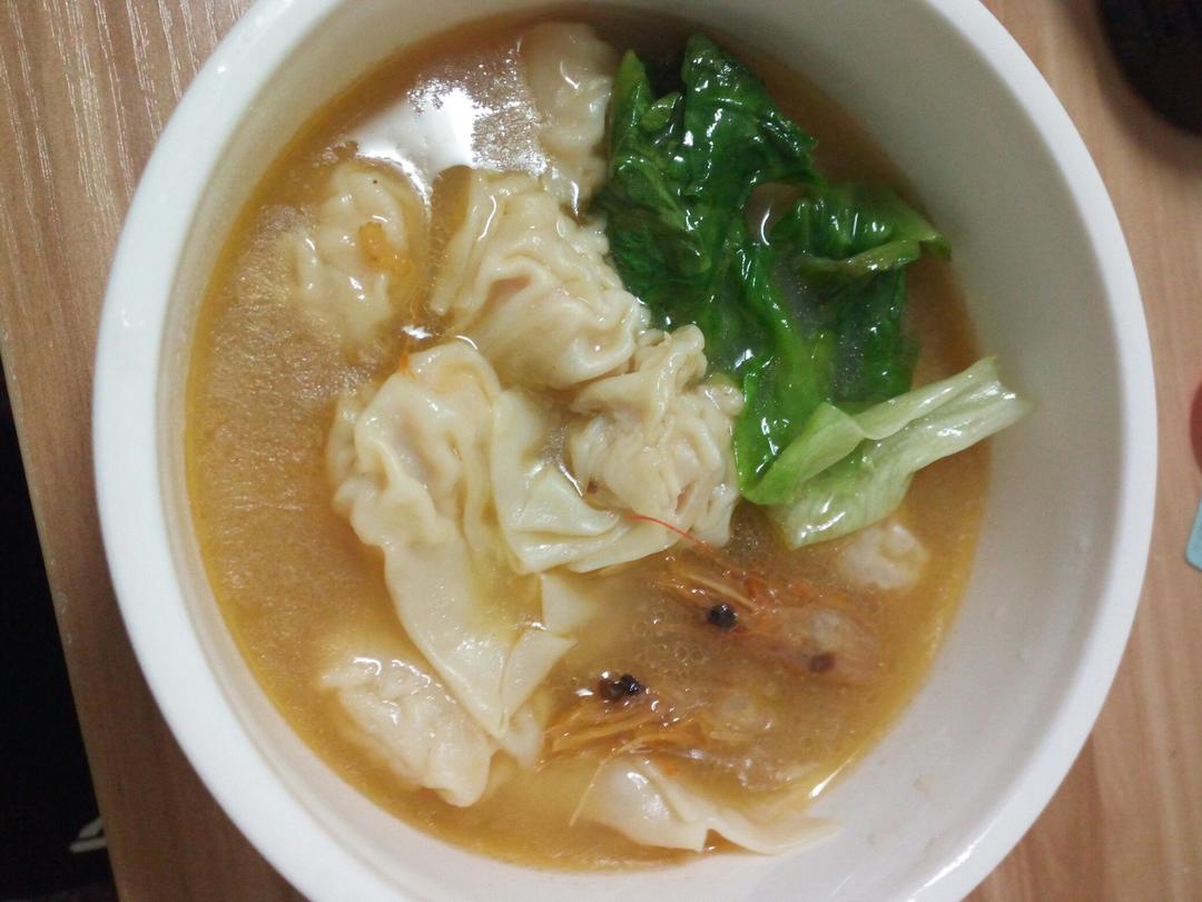 三鲜馄饨 Huntun