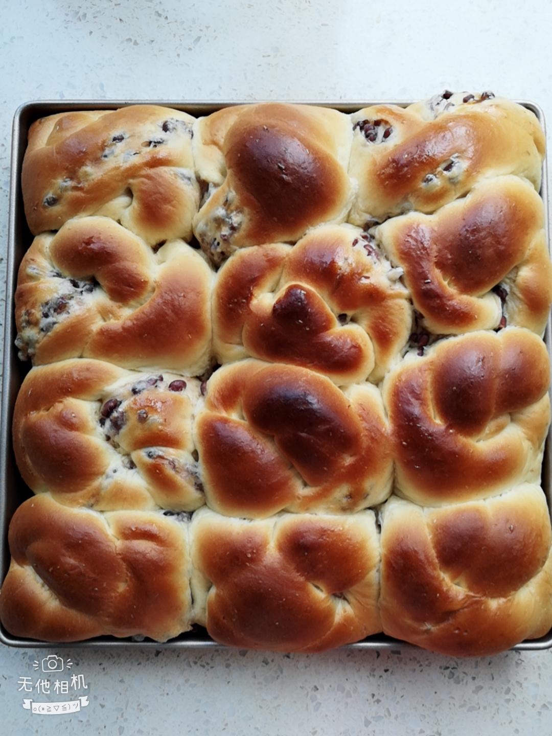 蜜红豆中种全麦老面包