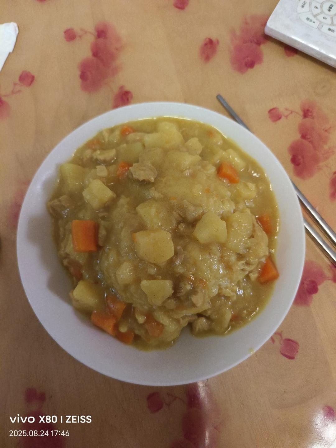咖喱鸡肉饭