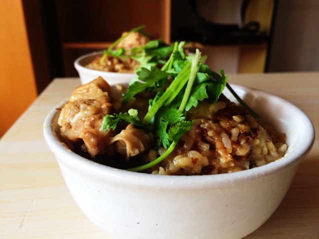 红烧肉焖饭