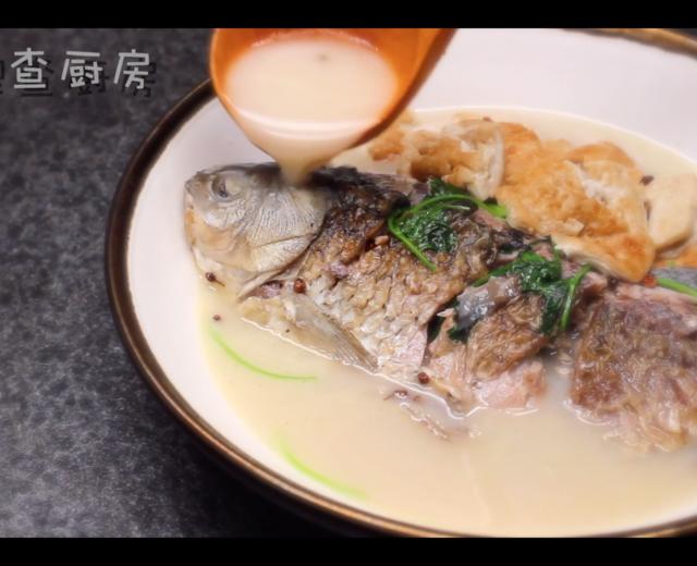 鲫鱼豆腐汤