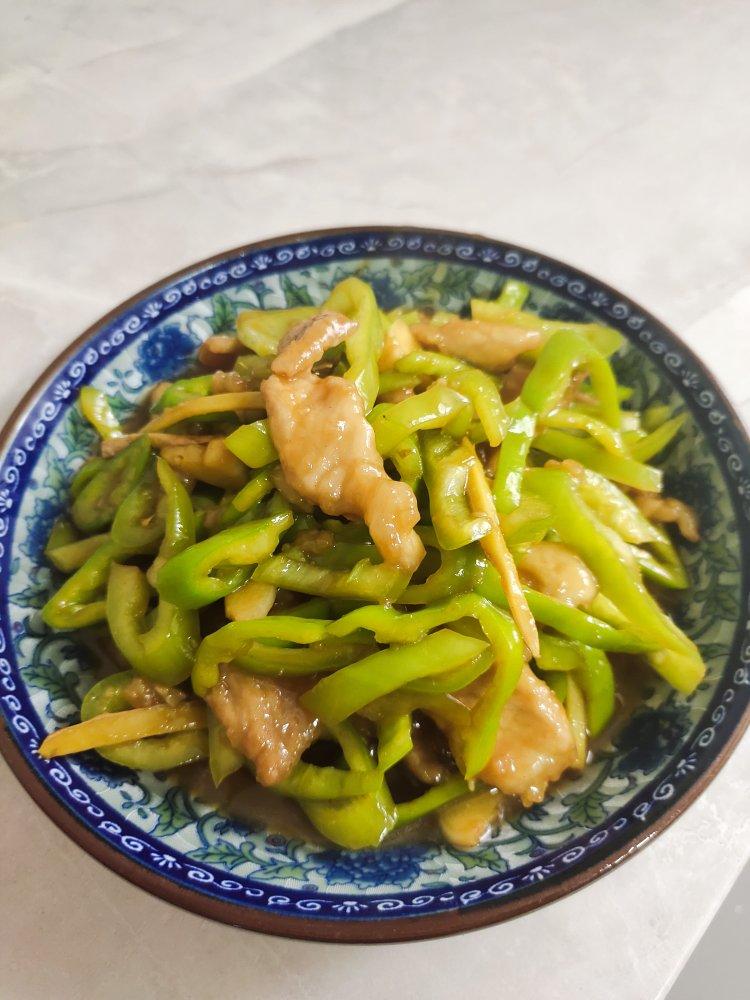 下饭神器👉青椒炒肉