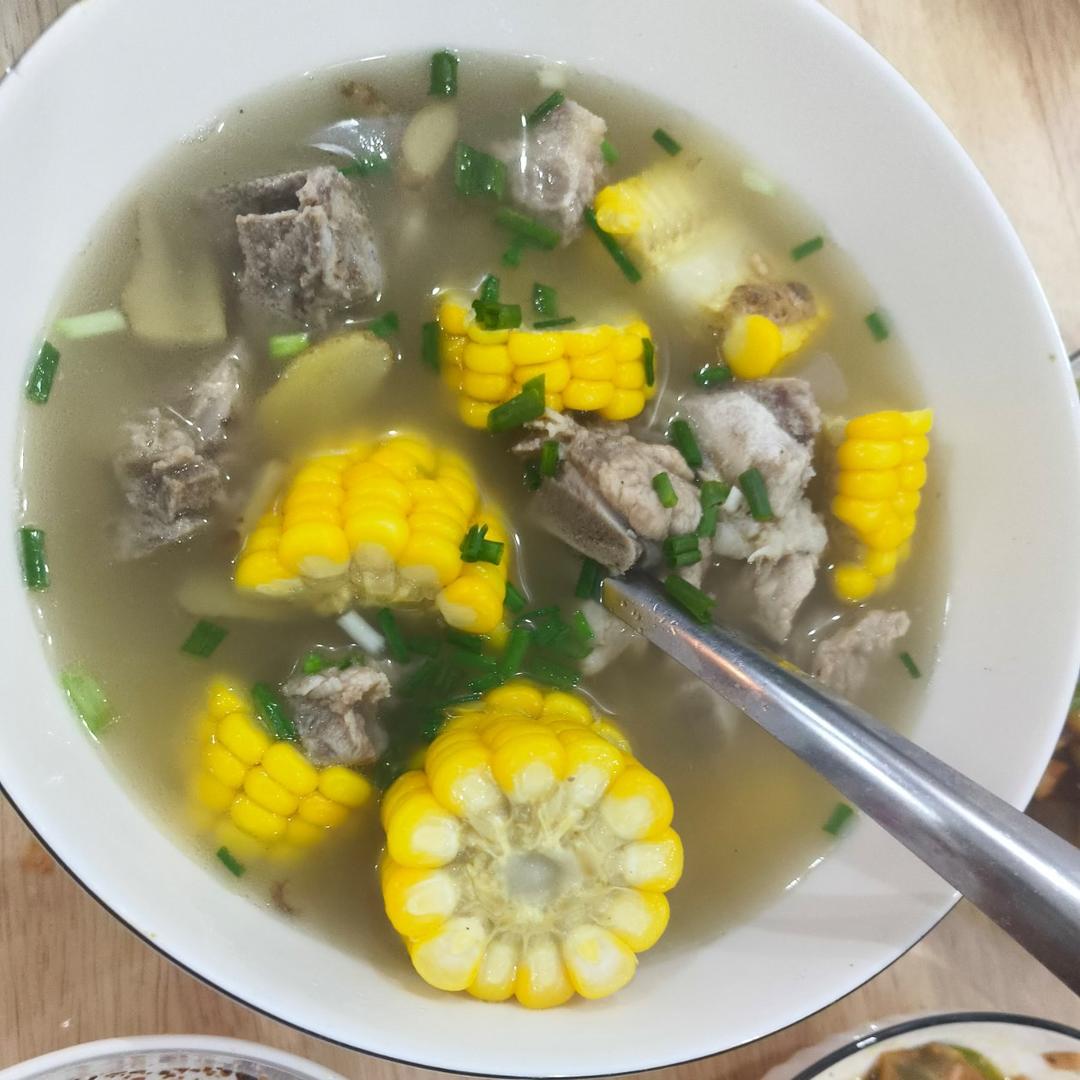 玉米排骨汤