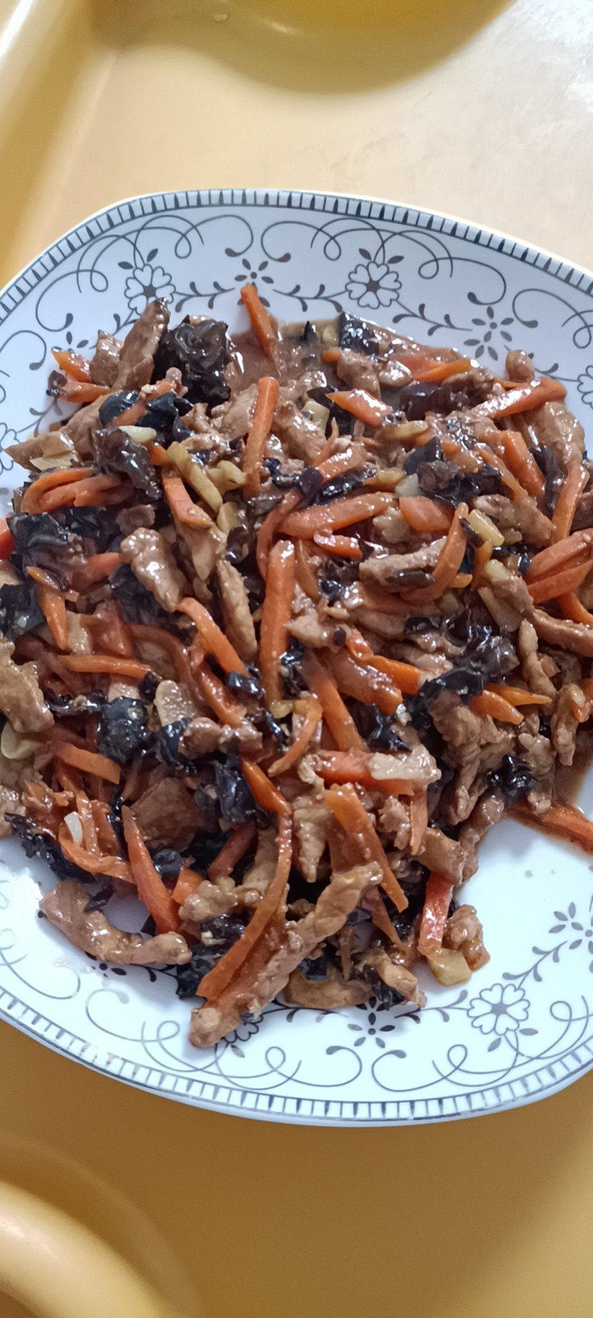 超好吃的鱼香肉丝（做法相当简单，一看就会）