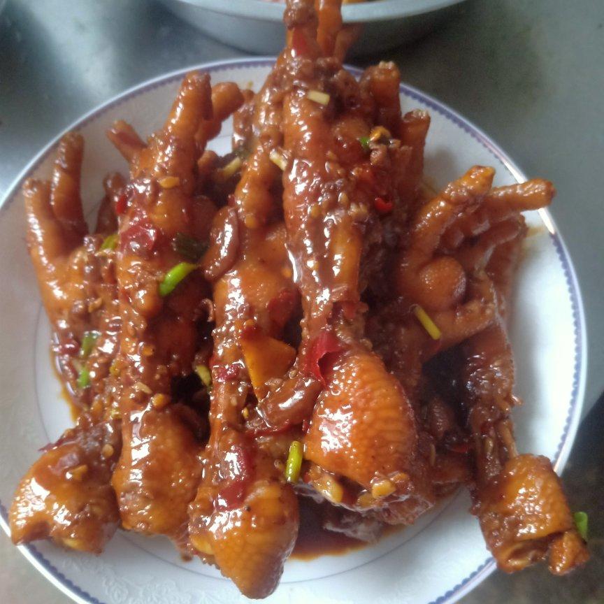 🔥好吃到连骨头都不放过的红烧鸡爪，软烂入味，特别好吃❗️
