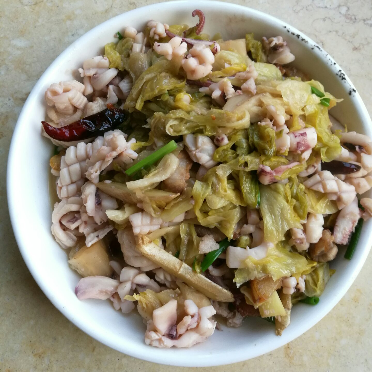 realbao做的酸菜炒鱿鱼