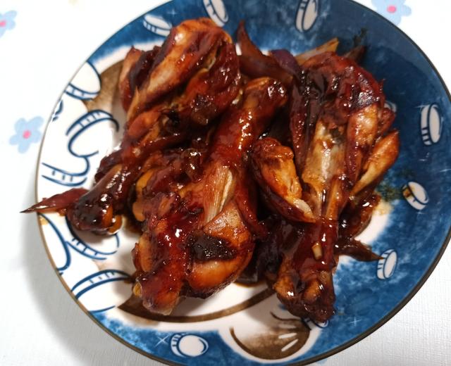 不用任何操作的炒锅版蜜汁焗鸡腿的做法