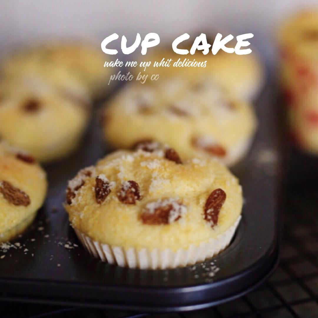 戚风小纸杯蛋糕