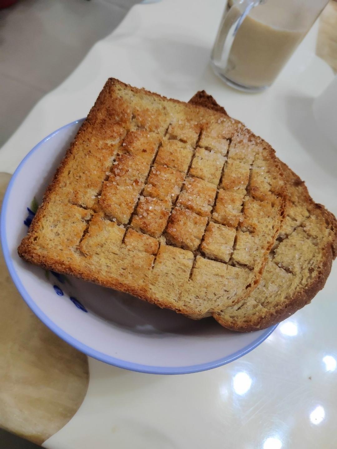 空气炸锅：黄油焦糖吐司