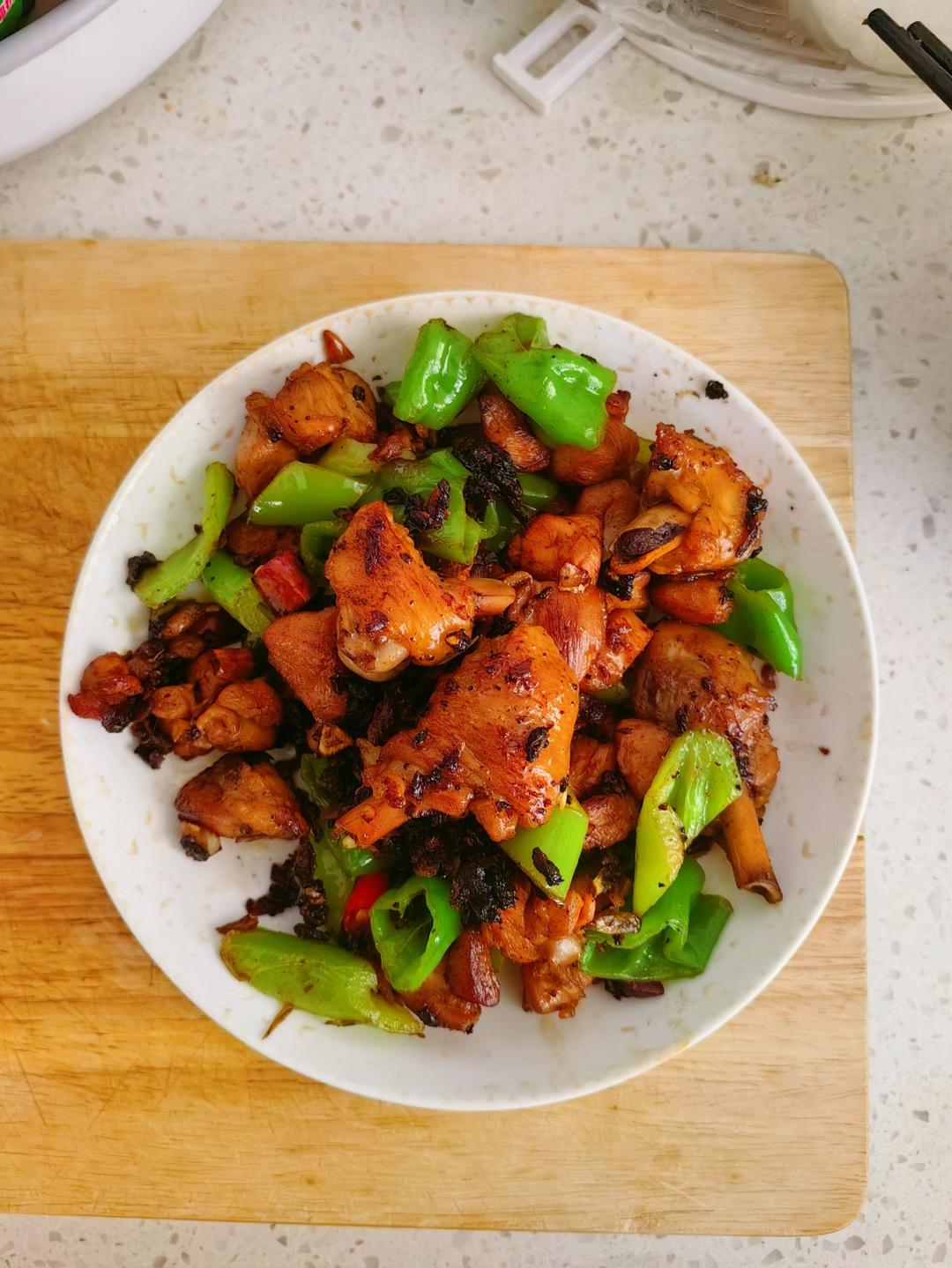 小炒鸡腿肉