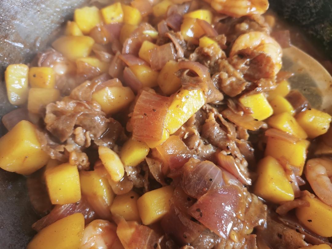 好吃到舔碗底的土豆肥牛拌饭