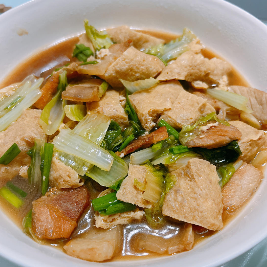好吃到连汤汁都不剩的白菜焖豆泡，给肉都不换