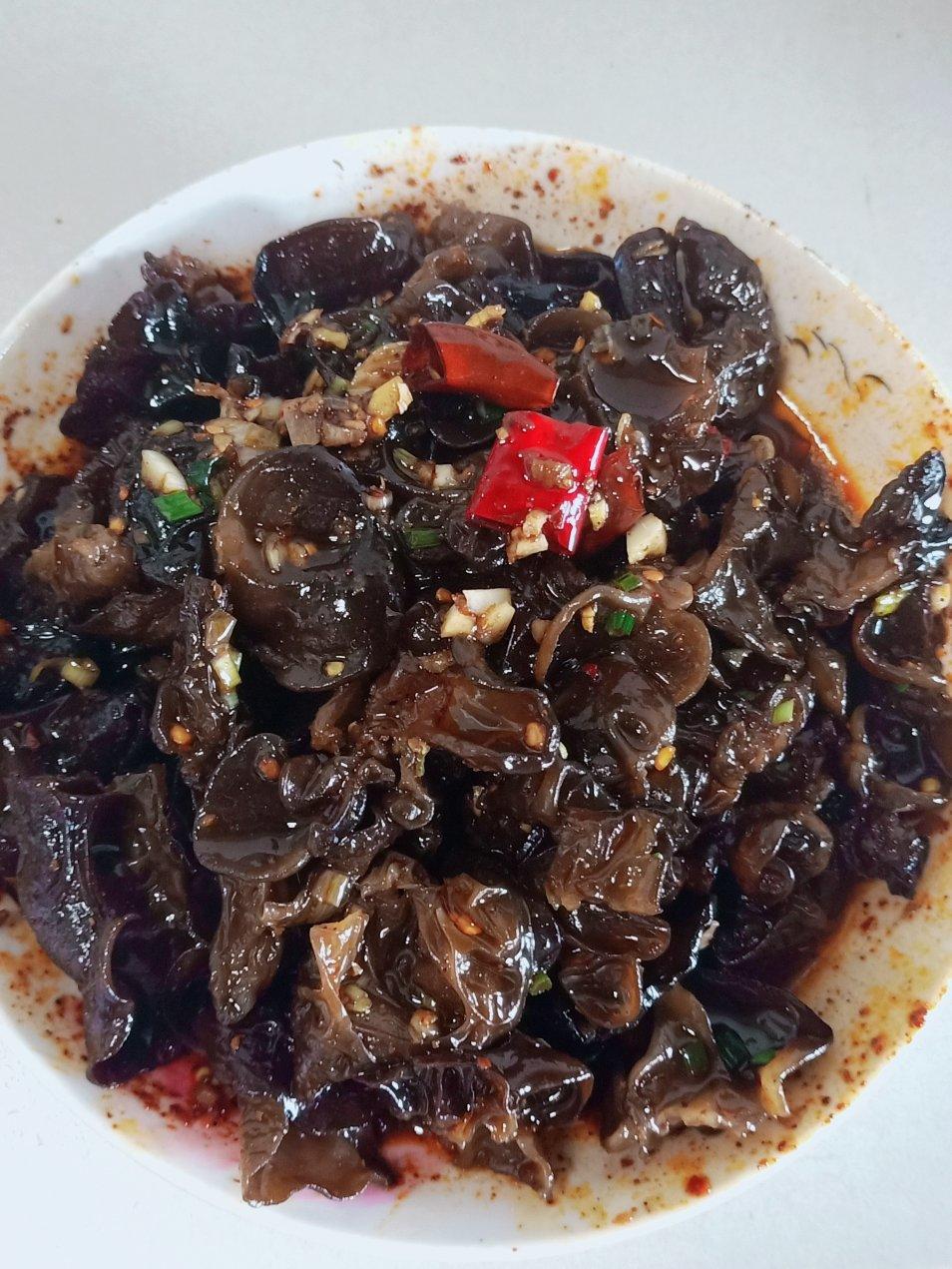 凉拌黑木耳