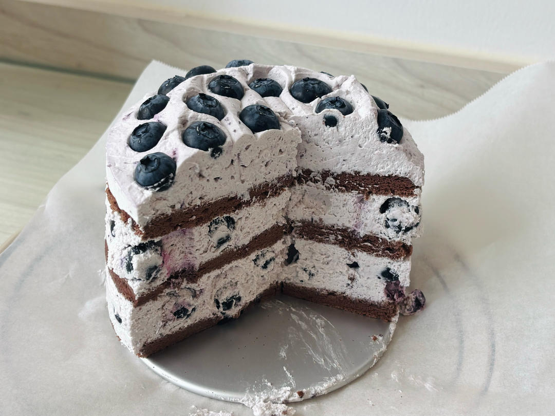 蓝莓瀑布巧克力蛋糕