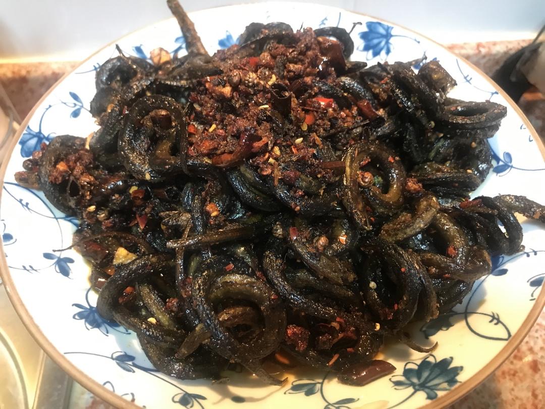 香辣盘龙鳝鱼