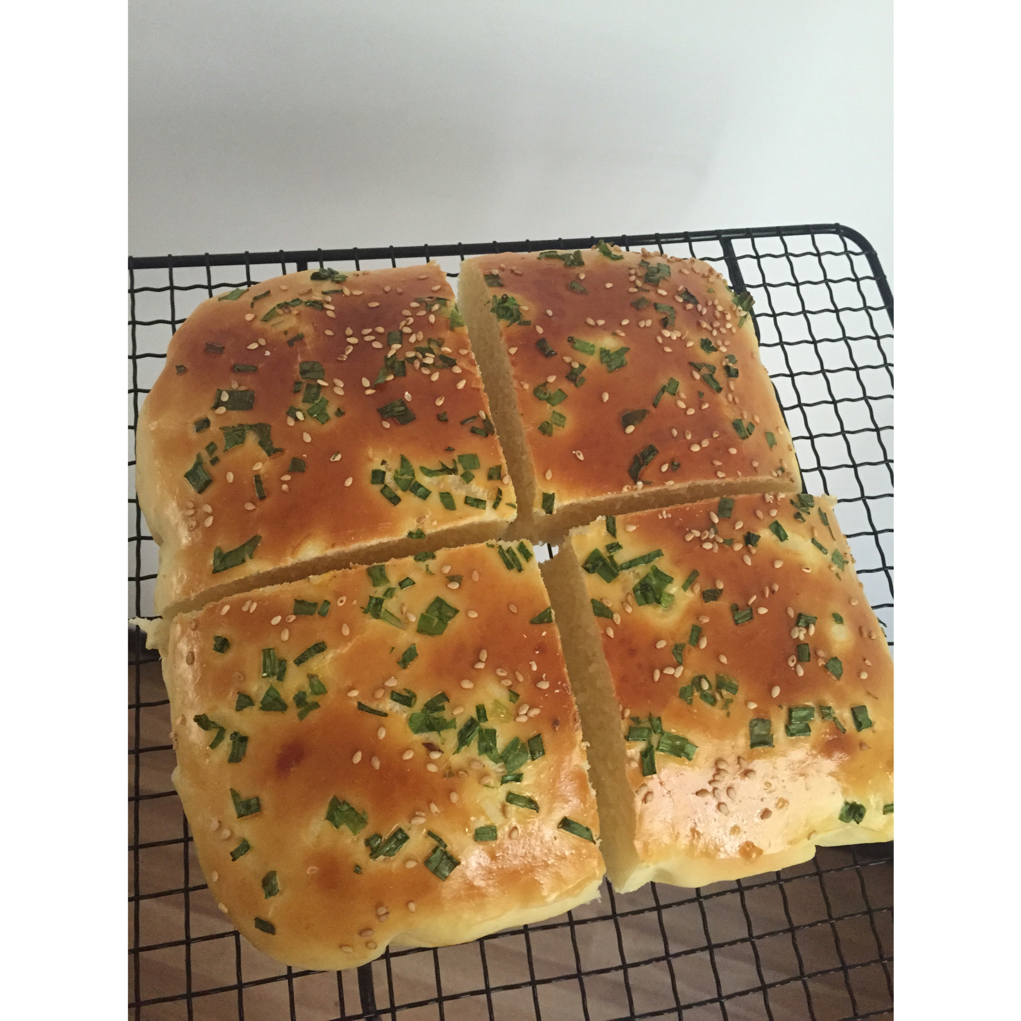 香葱肉松面包卷