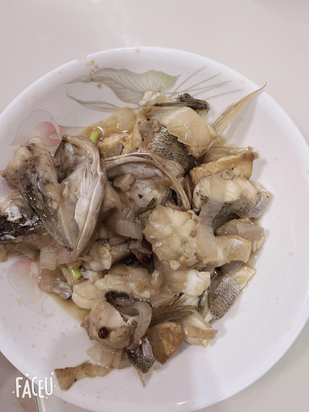 鲜嫩豆腐鲈鱼煲